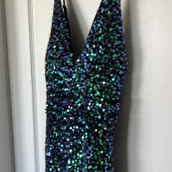 EUC Pear Culture green & blue sequin spaghetti strap side slit prom dress 11/12 - Picture 3 of 7